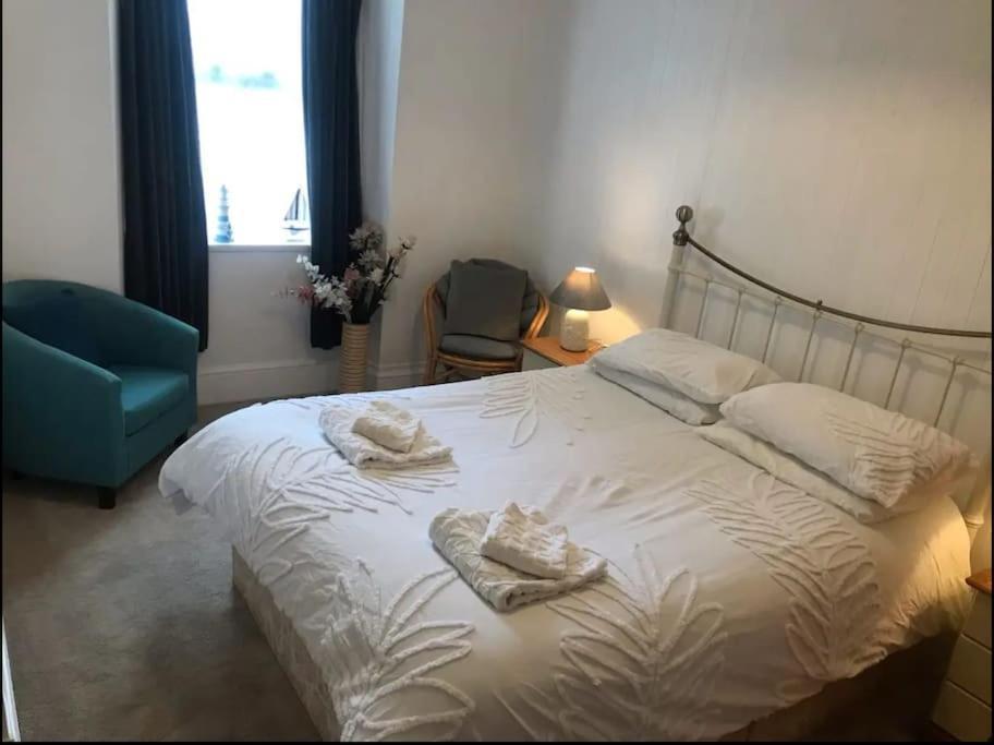 Spacious 1 Bedroom Apartment Near Seafront เพนแซนซ์ ภายนอก รูปภาพ